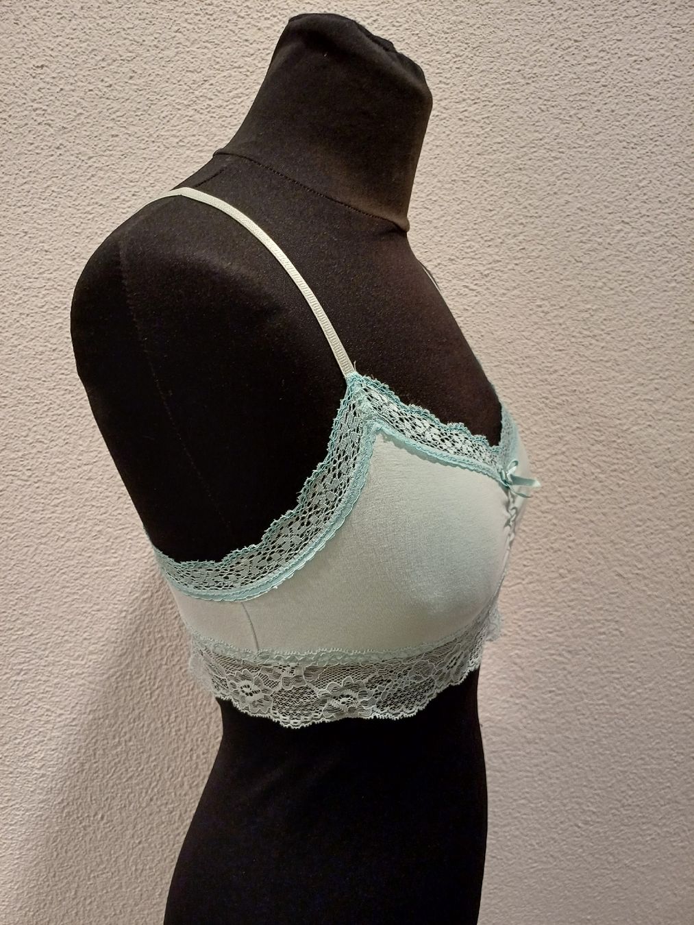 Sonstige Unterwäsche: BH-top – Gebraucht aus Winterthur von Smily-_- 1