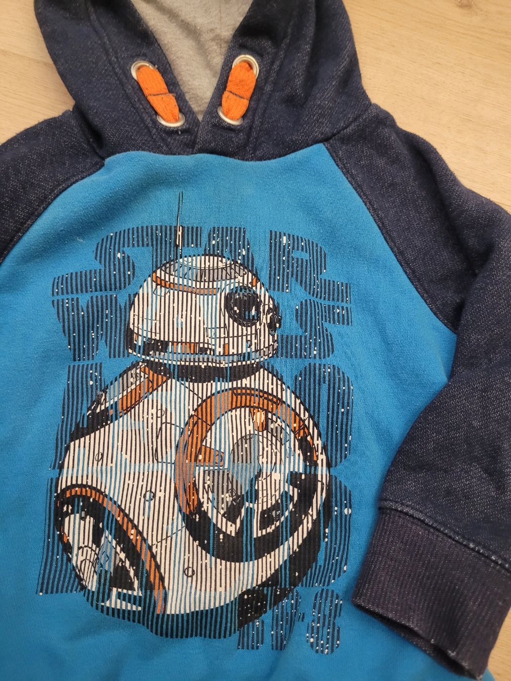 Maglioni & Felpe: Pullover star wars Gr. 104 – Usato da Lupsingen venduto da sta_wgg5 1