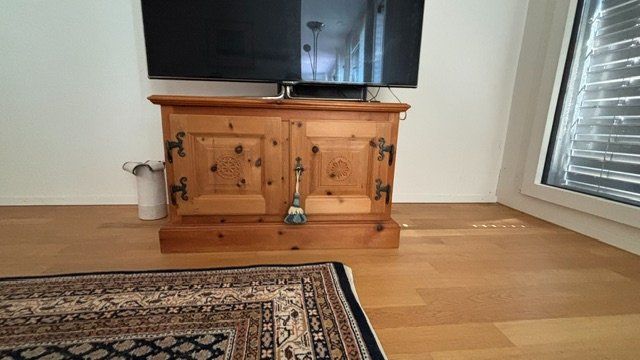 Commodes: Arvenmöbel Sideboard / TV-Möbel – D'occasion à Zürich par Kiruno