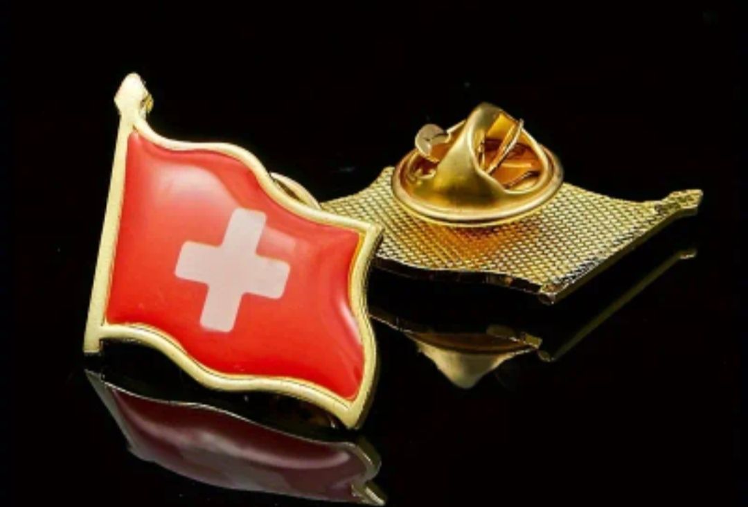 Placchette & Badge: Pin Schweizer Flagge – Nuovo (secondo la descrizione) da Einsiedeln venduto da RaphaelSimeon 2