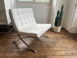 RÄUMUNGS-VERKAUF: Barcelona Chair (Replik)