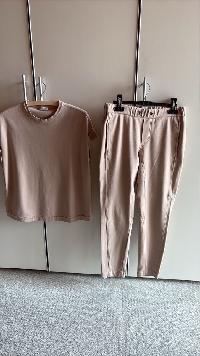Brunello Cucinelli Hosen: Brunello Cuccinelli Jersey Ensemble top gr 38 – Gebraucht aus Zofingen von Relaxed43