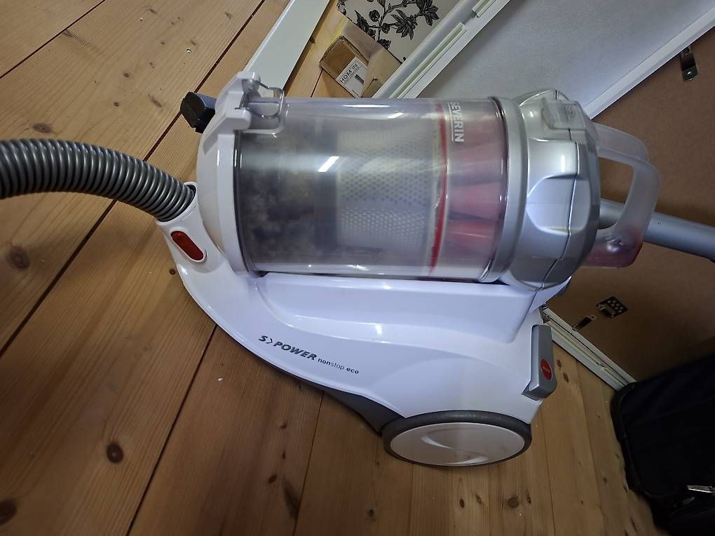 Aspirateurs & Accessoires: Staubsauger – Neuf avec emballage d'origine à Grosswangen par _Ra 1