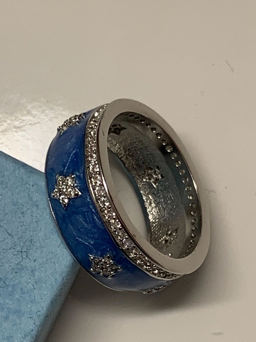 Anelli: Ring mit Emalie Gr. 8 – Nuovo (secondo la descrizione) da Birmenstorf AG venduto da BMW.M5 7