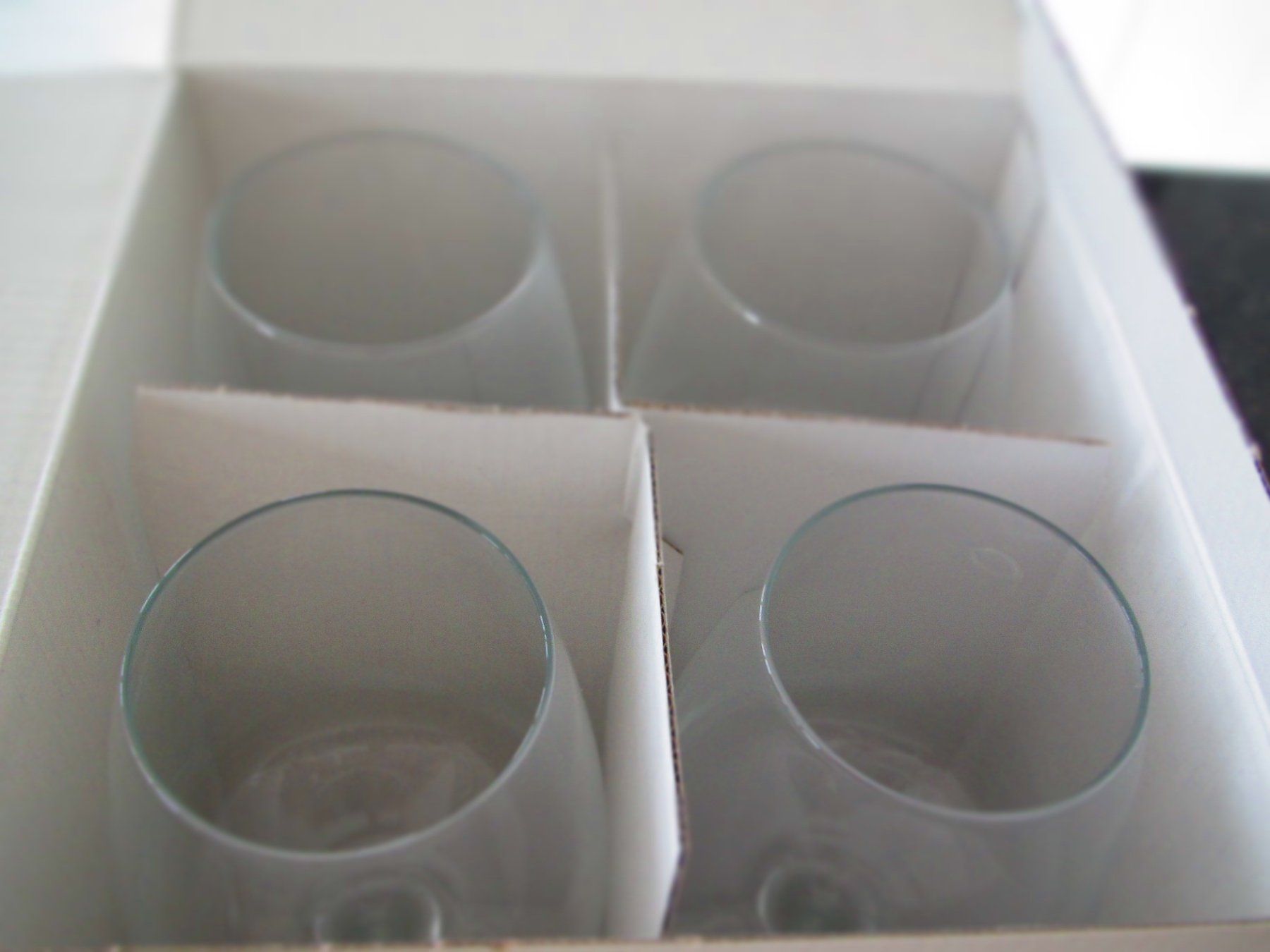 Gläser: 4 VERRES A VIN EN CRISTAL NEUF – Neu und originalverpackt aus Murten von Selliot 3