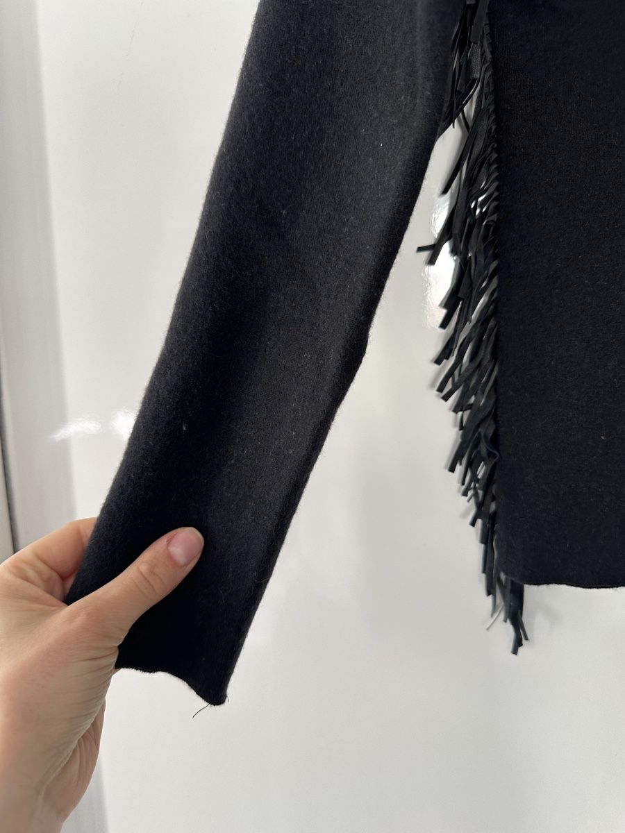 Pullover & Sweatshirts: 100% merino wool black V neck sweater – Gebraucht aus Uster von Monika_OB 2