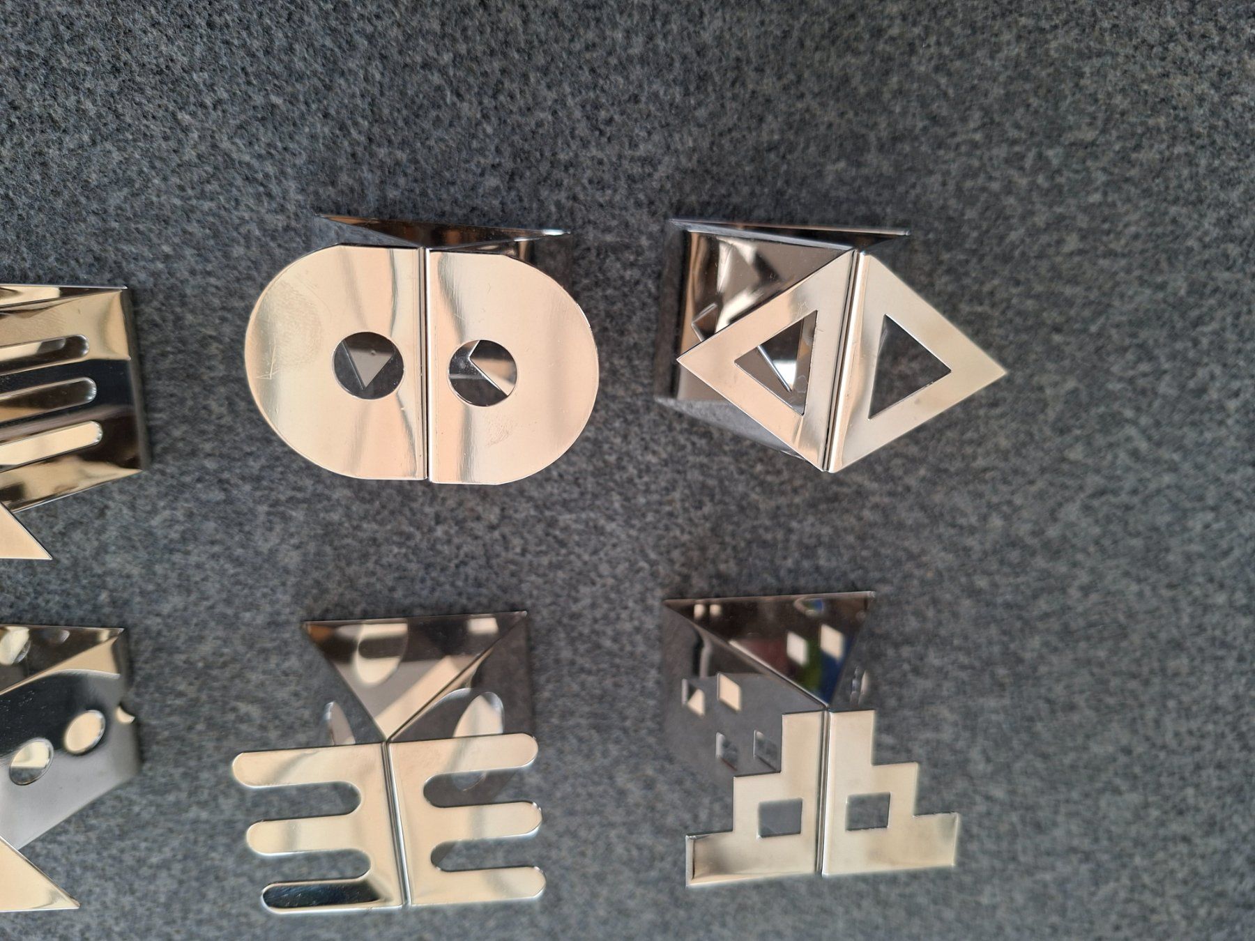 Sonstige Dekorationen & Accessoires: Set 6 Servietten-Ringe, Metall glänzend – Gebraucht aus Stäfa von Anita62 4