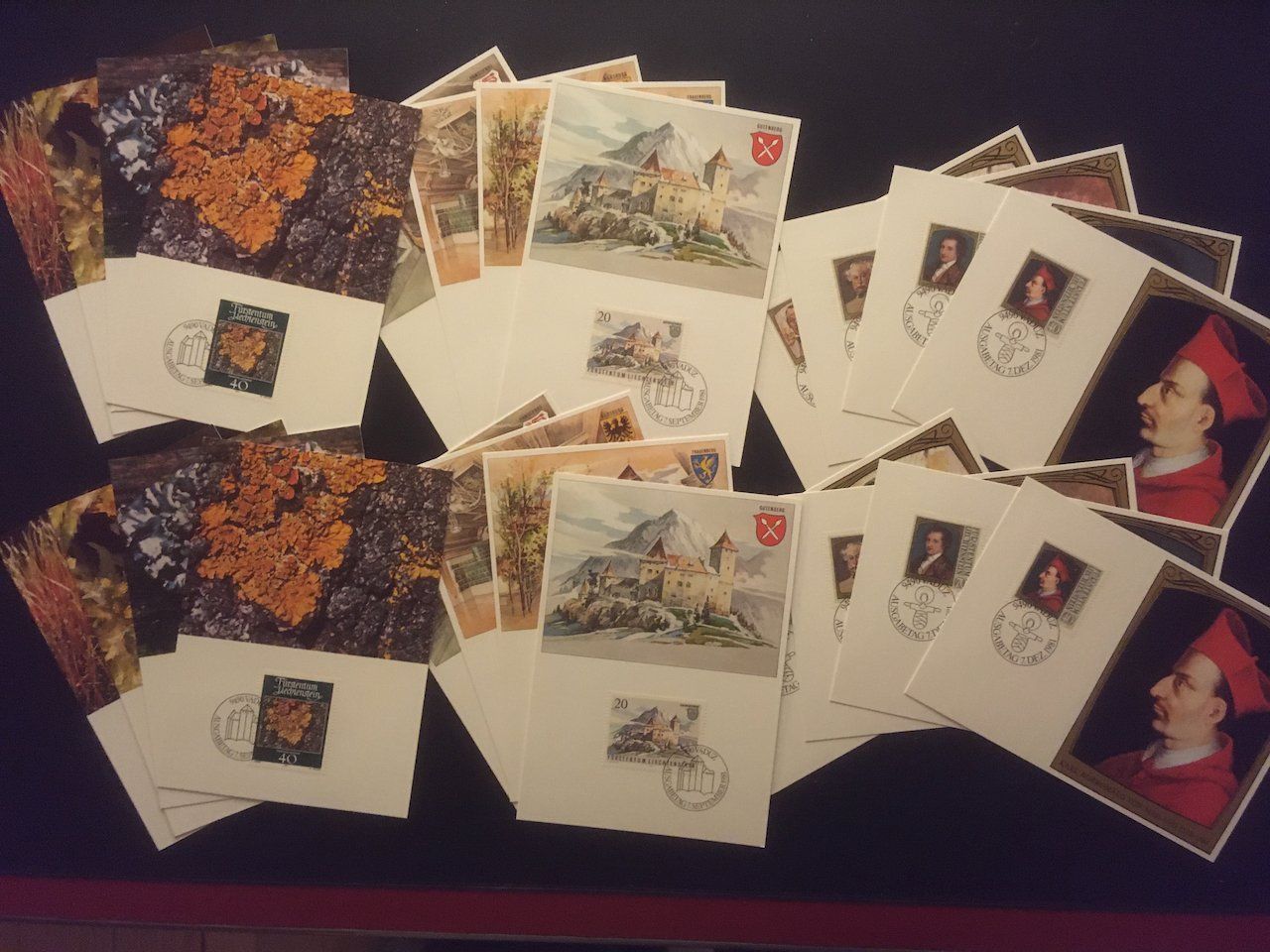 Tous les timbres: Liechtenstein Maximumkarten 1981 und 82 - je 2x – D'occasion à Nesslau par andi_hon 2