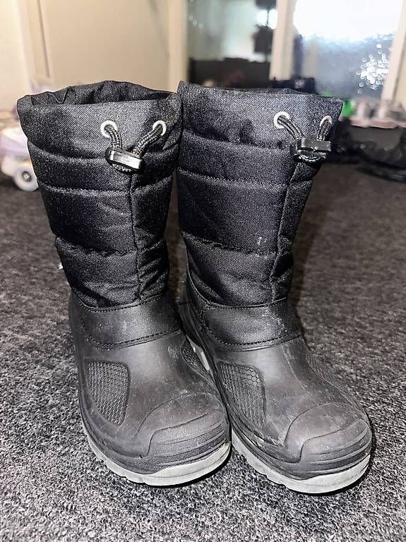 Scarpe per ragazzi: Winterstiefel Mckinley – Usato da Birsfelden venduto da kil_d79j