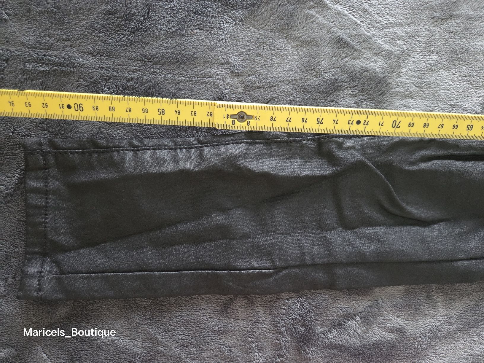 Only Jeans: ONLY coated trousers black size S 30 used – Usato da Winterthur venduto da Maricels_Boutique 1
