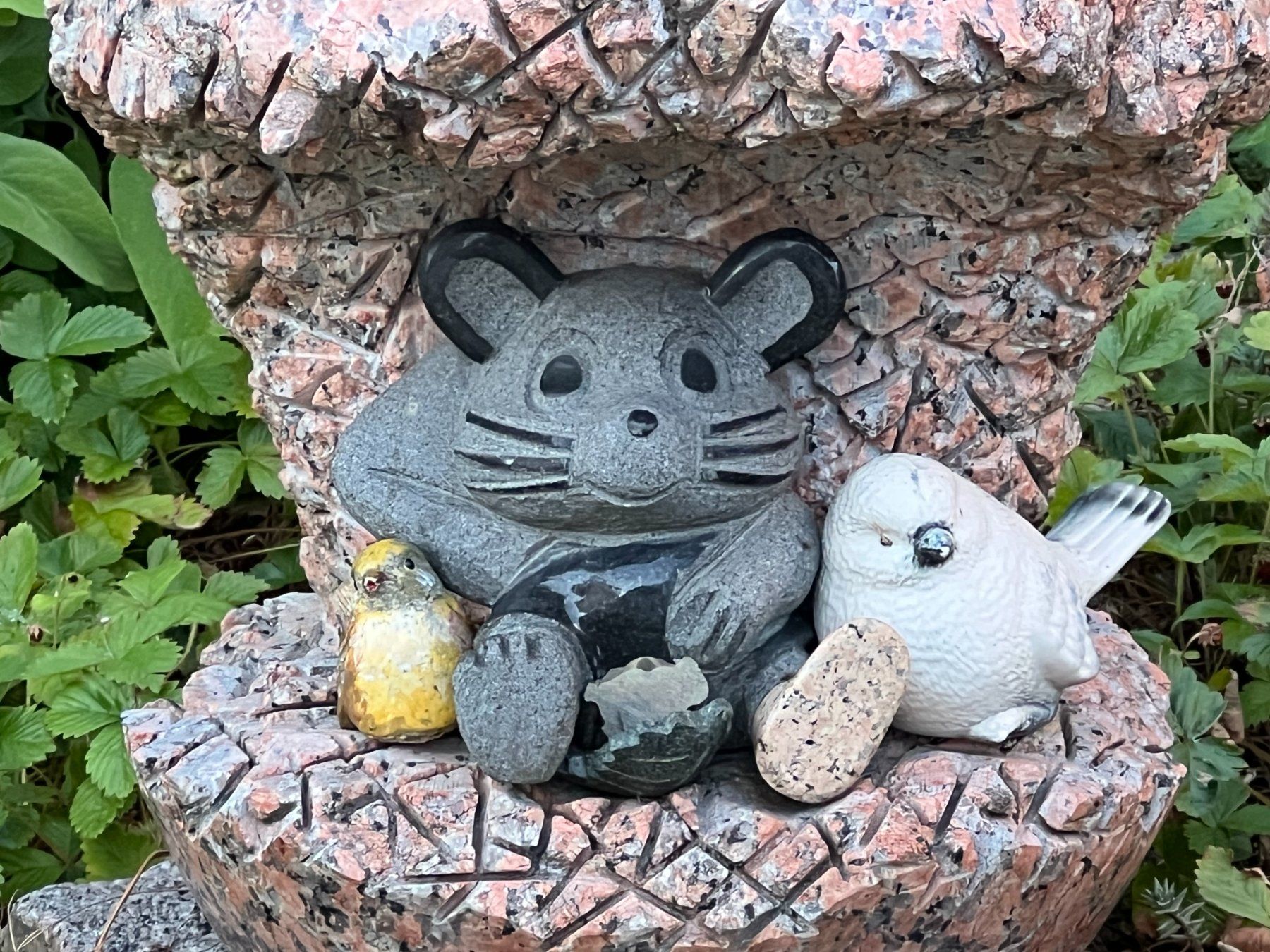 Figuren: Gartenfigur Apfelform Marmor Granit – Gebraucht aus Wettingen von pozza01 5