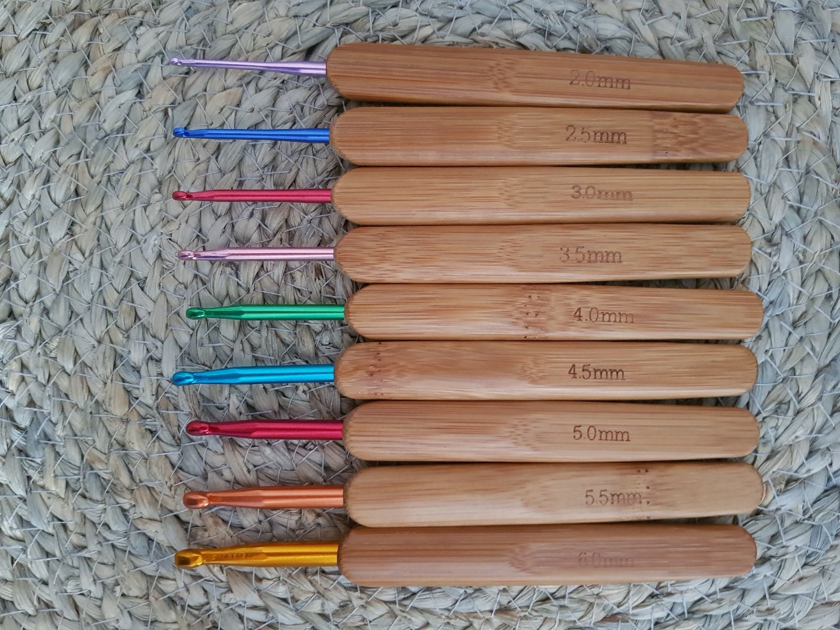 Nadeln: 9 Häkelnadeln – Neu und originalverpackt aus Frauenfeld von Luna-Lia