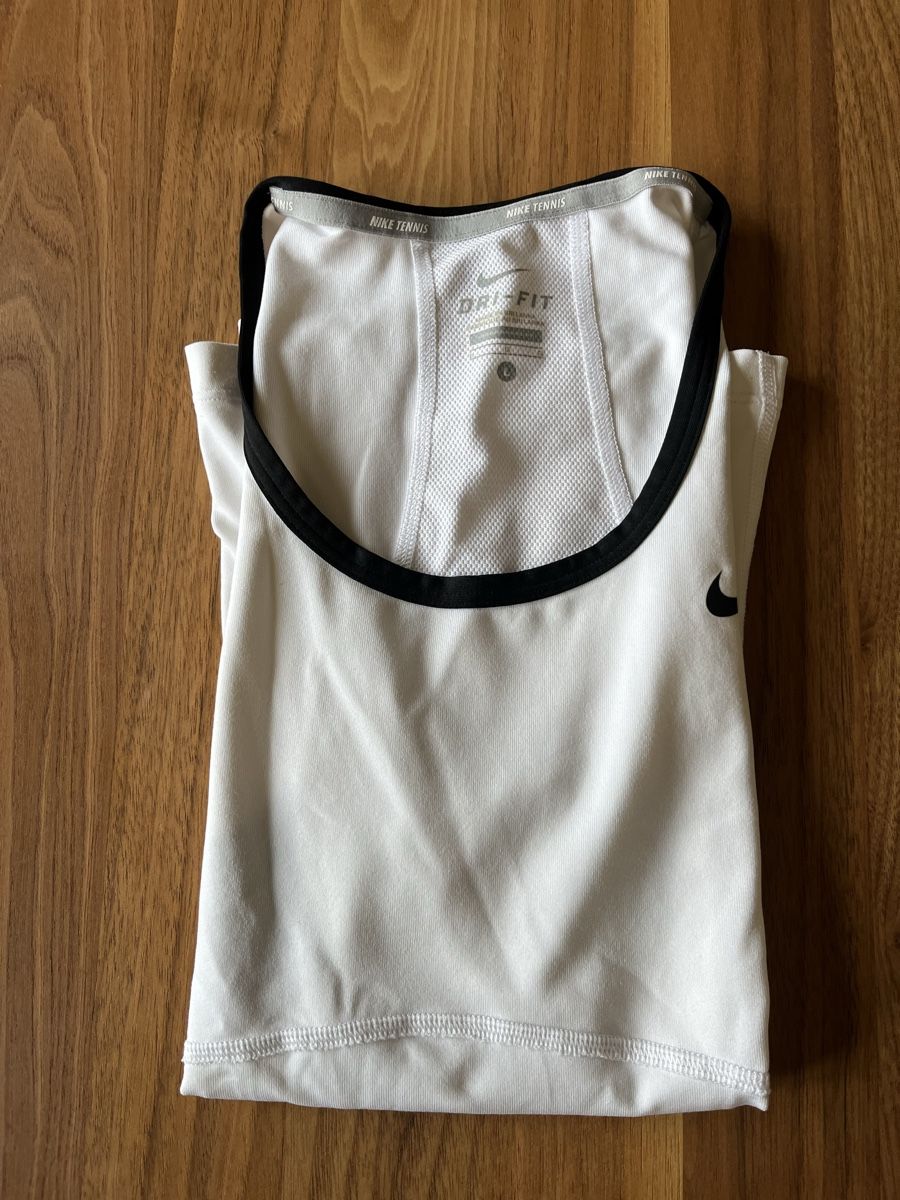Nike Top: Tennis Top v NIKE, Gr. L – Usato da Meilen venduto da Feldmeilen