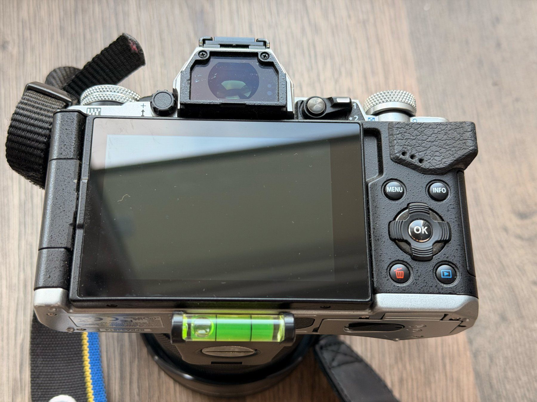 Olympus Fotocamera: Olympus OM-D E-M5 Mark II Kit – Usato da Widen venduto da Mrs_Katana 2