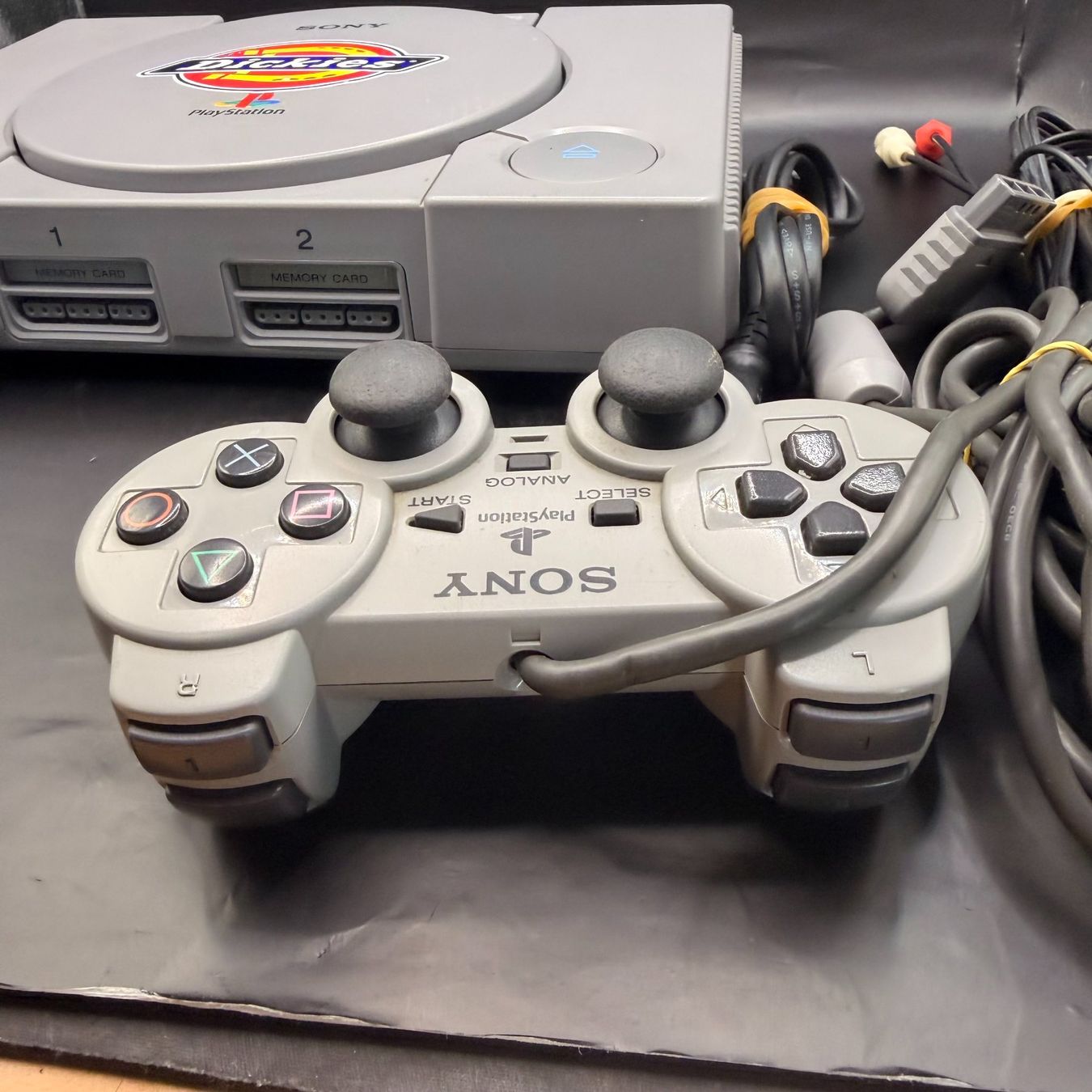 Sony Console: Sony PlayStation 1 – Usato da Düdingen venduto da Nerdworld 3