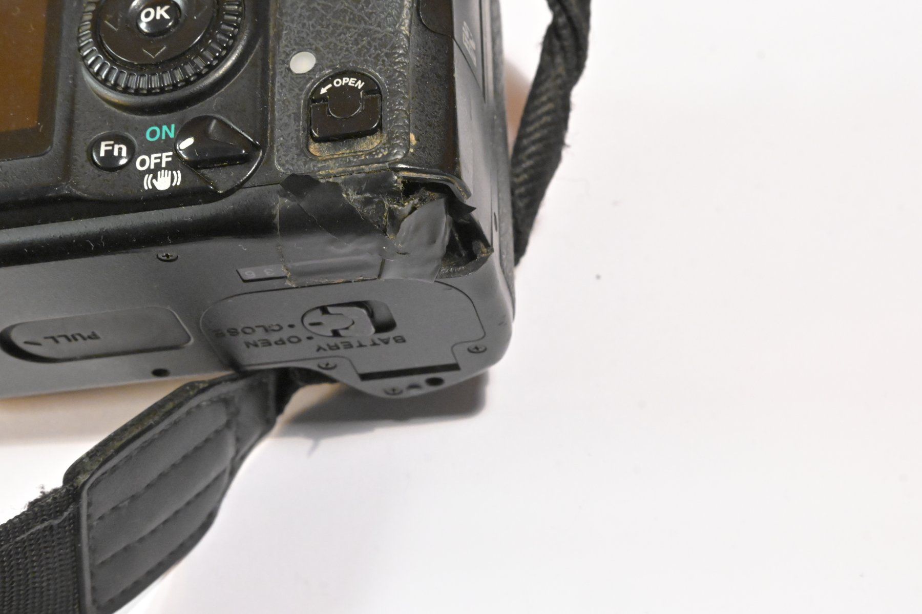 Pentax Fotocamera: Pentax K10D - Spiegelreflexkamera  defekt – Difettoso da Erlinsbach venduto da foto_5018 2
