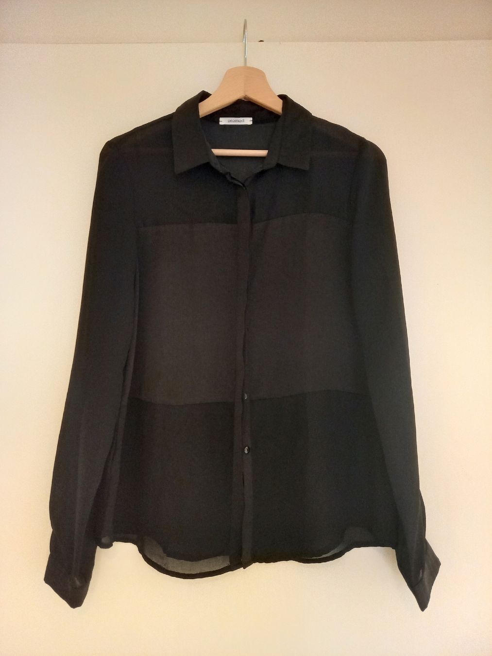 Chemisiers: Blouse noire mate et transparente – D'occasion à Courtelary par ana_nt6s