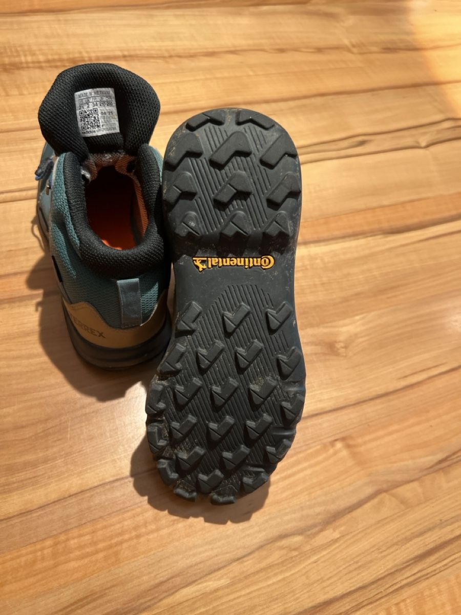 Herrenschuhe: Kinder Wanderschuhe Adidas Terrex Gore-Tex Grösse 34 – Gebraucht aus Riehen von silberfiessli 3