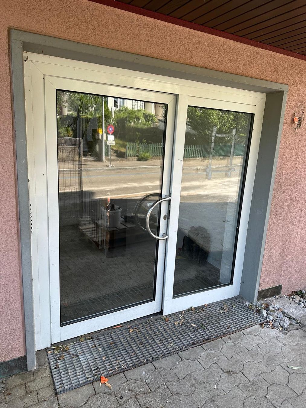 Porte: Haustüre Aluminium mit Rahmen – Usato da Spreitenbach venduto da Space_X