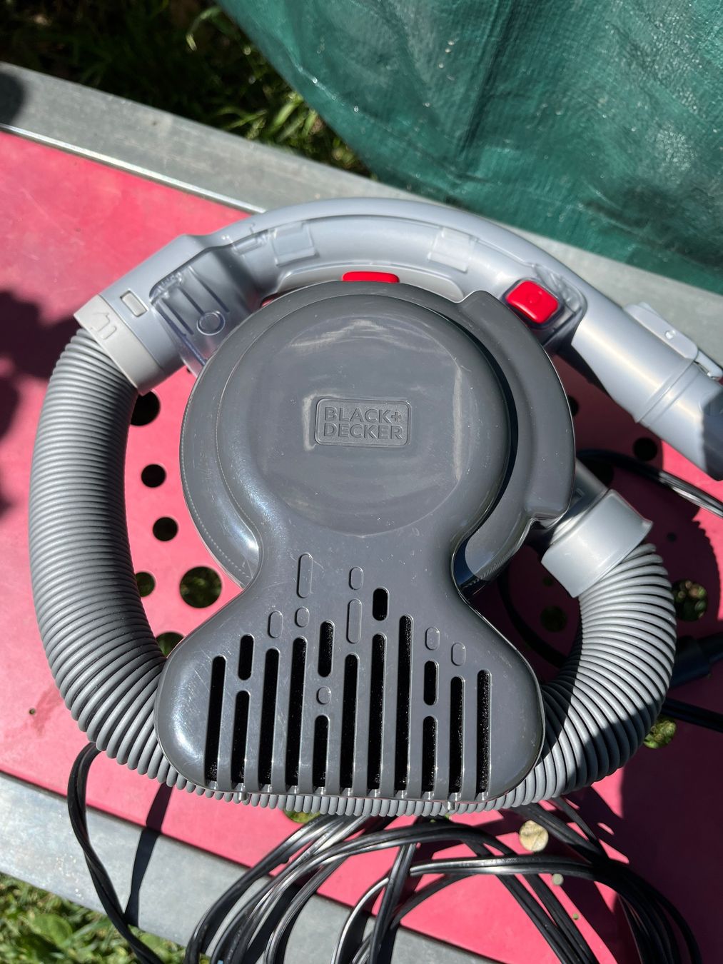 Aspirapolveri & Accessori: Black+Decker Autostaubsauger – Usato da Erlenbach i.S. venduto da Mozes 4