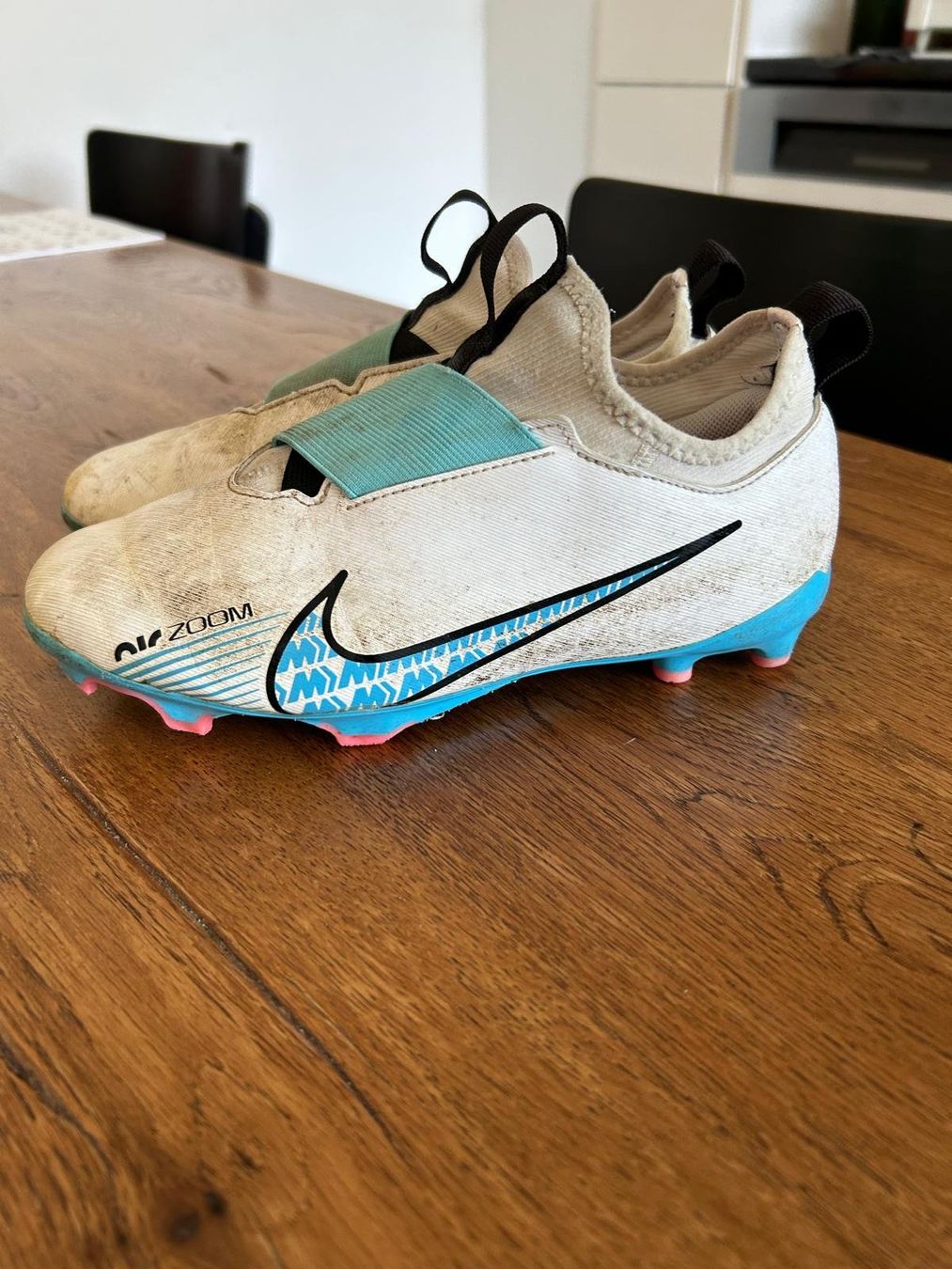 Nike Schuhe für Jungen: Nike Mercurial 15 – Gebraucht aus Cham von 9inches