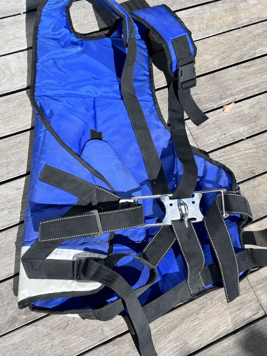 Giubbotti di salvataggio: Trapez Libera Classica blau mit Gurtsystem – Usato da Gümligen venduto da Lichtzauber33