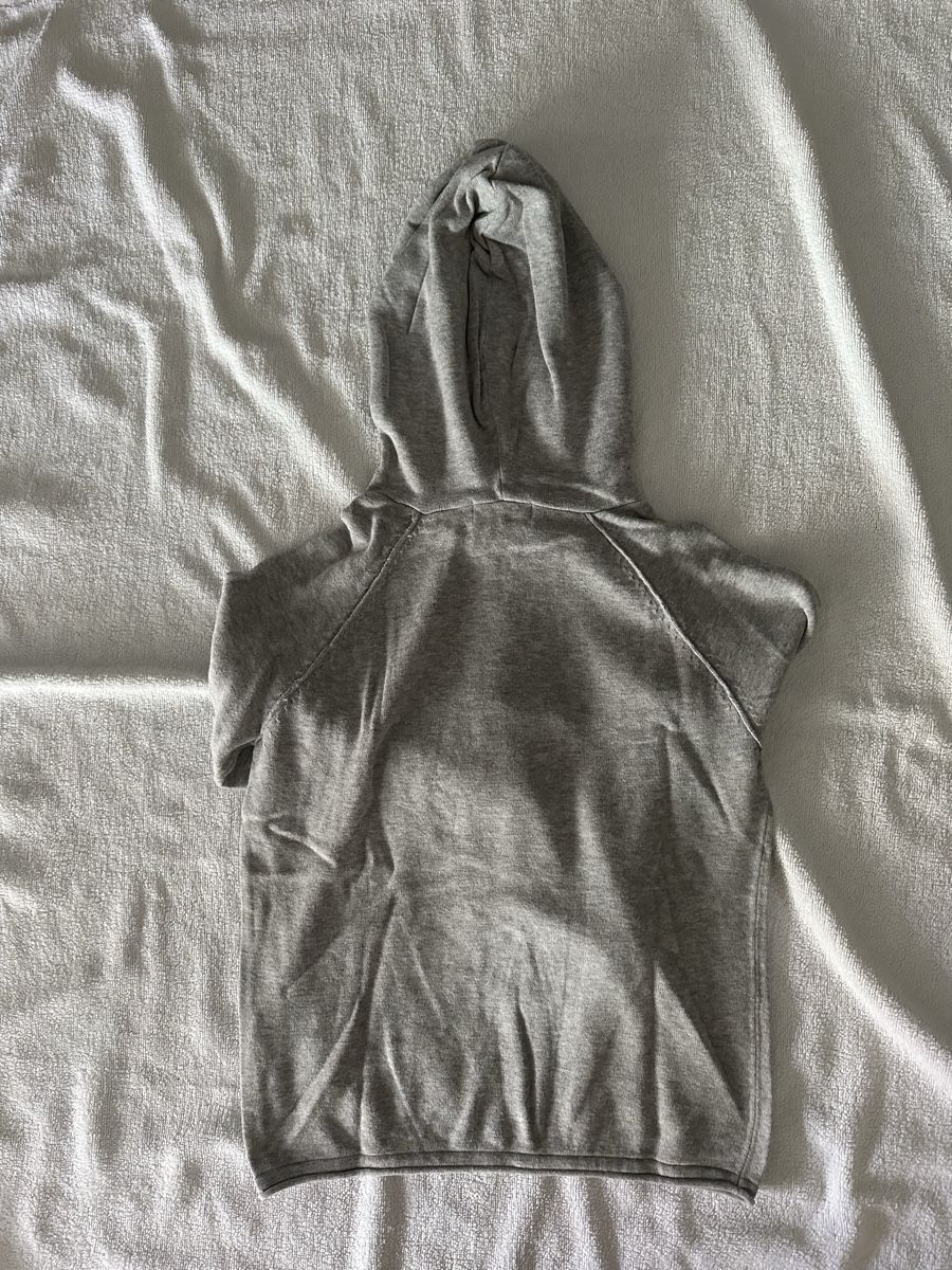 La Redoute Pullover & Sweatshirts: Felpa con cappuccio La Redoute, taglia 12A – Gebraucht aus Losone von niv_8vwx 1