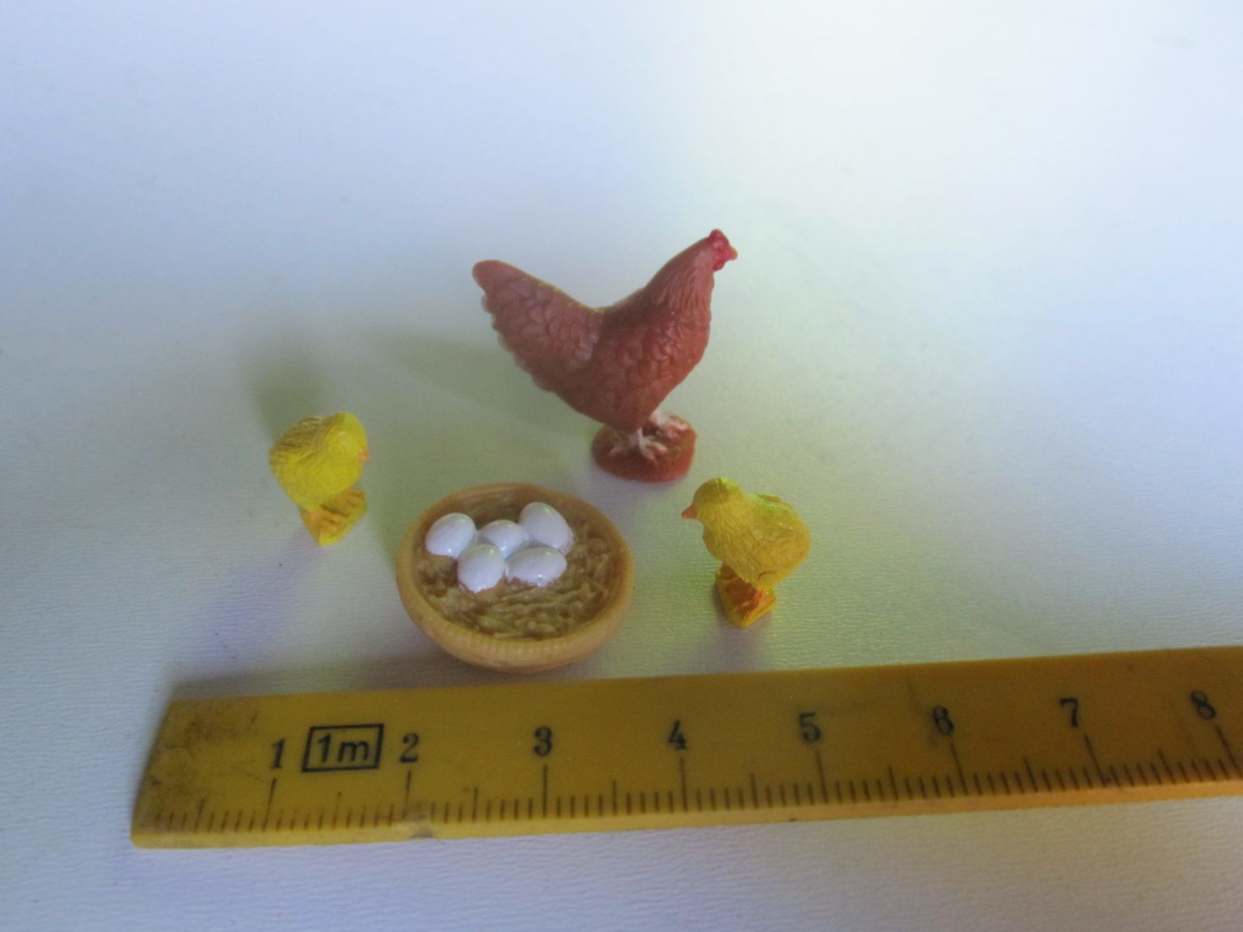 Giocattoli: Huhn mit Küken und Nest – Nuovo (secondo la descrizione) da Weier im Emmental venduto da waefler03 2