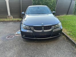 BMW E90 325i N52B25 MFK 2025 Limousine Leder Xenon Navi