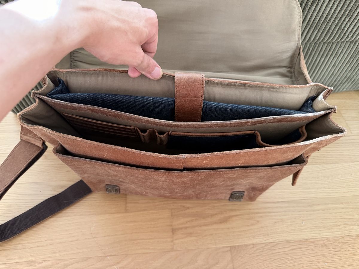 Margelisch Taschen: Leder-Schultertasche von Margelisch – Gebraucht aus Bern von ITJO1 2
