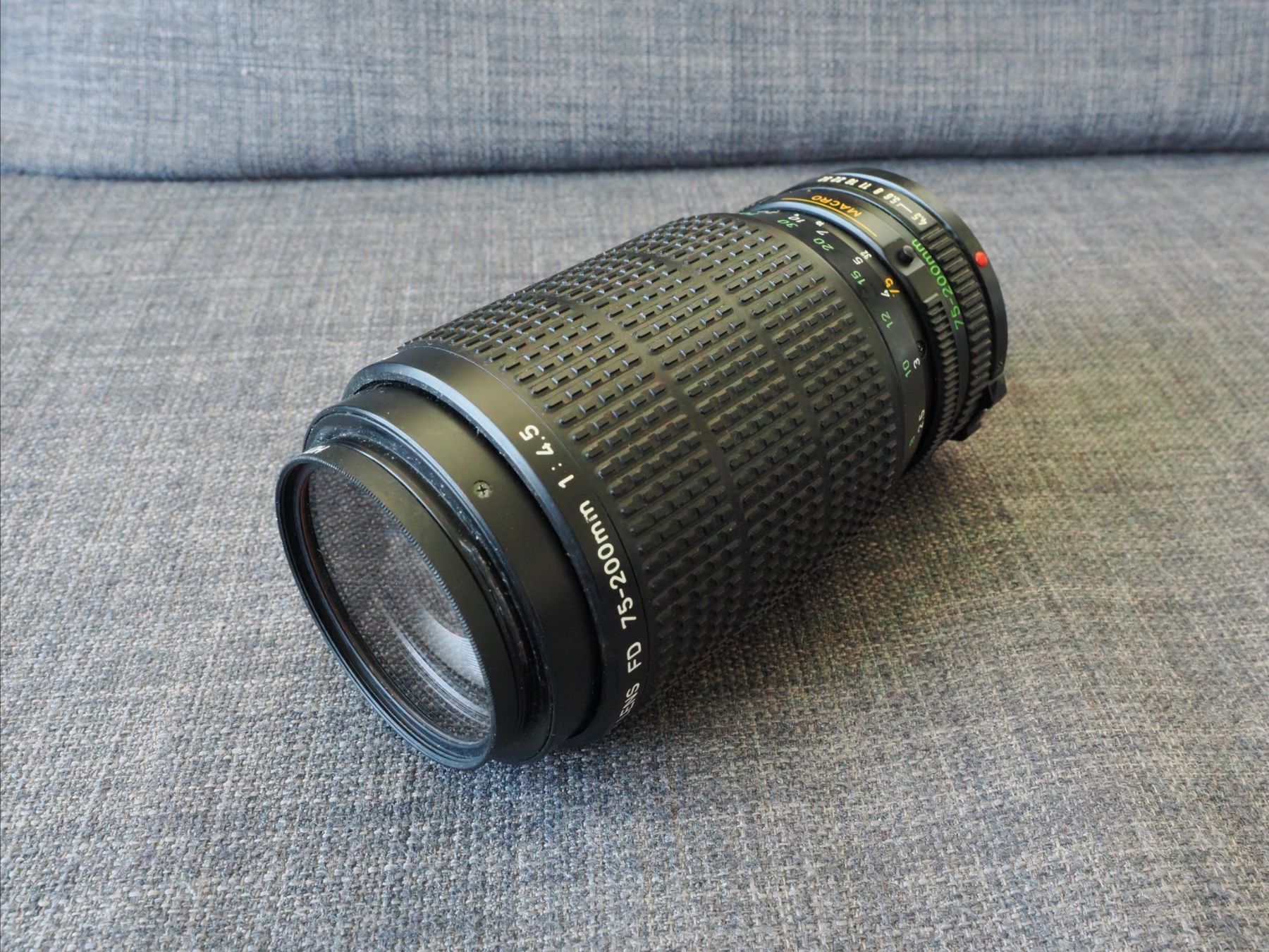 Canon Obiettivi: Canon FD 75-200mm 1:4.5 – Usato da Oberrieden venduto da hot_lemon