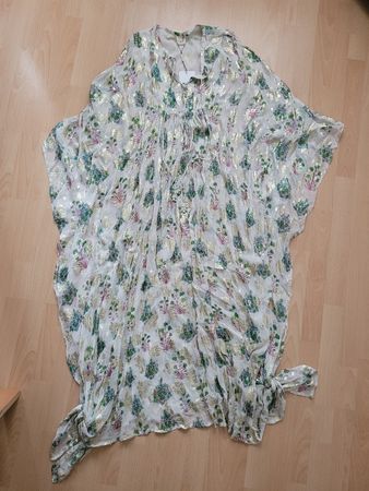 Kleid neu