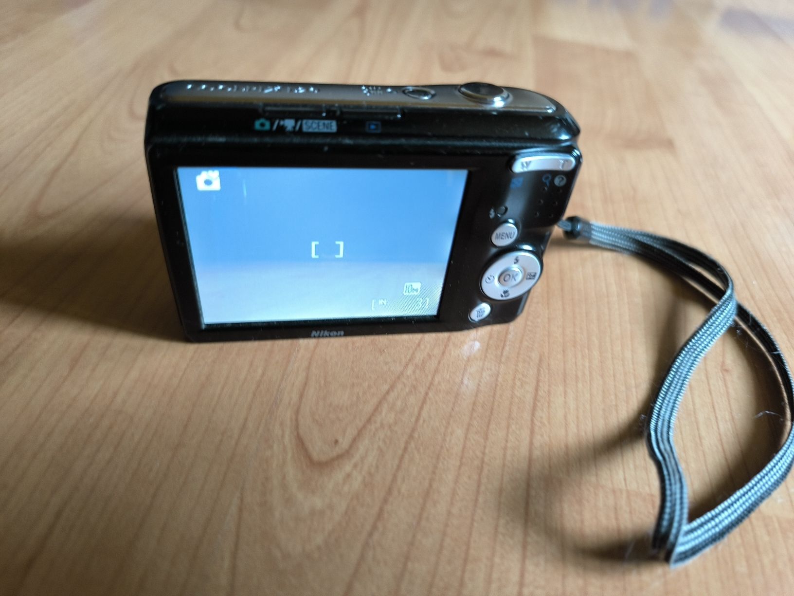 Nikon Appareil photo: Nikon COOLPIX L20 Digitalkamera 10 Megapixel – D'occasion à Ascharina par nat_nj8k 1