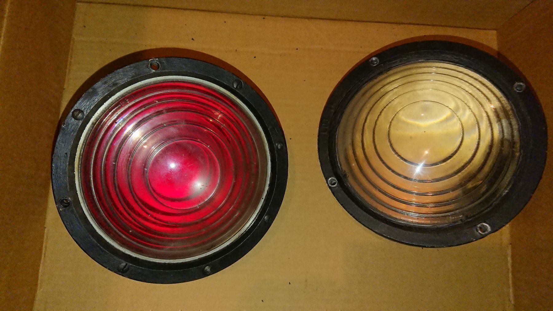 Lampen: Pièces Signal de voie – Gebraucht aus Cortaillod von signep 3