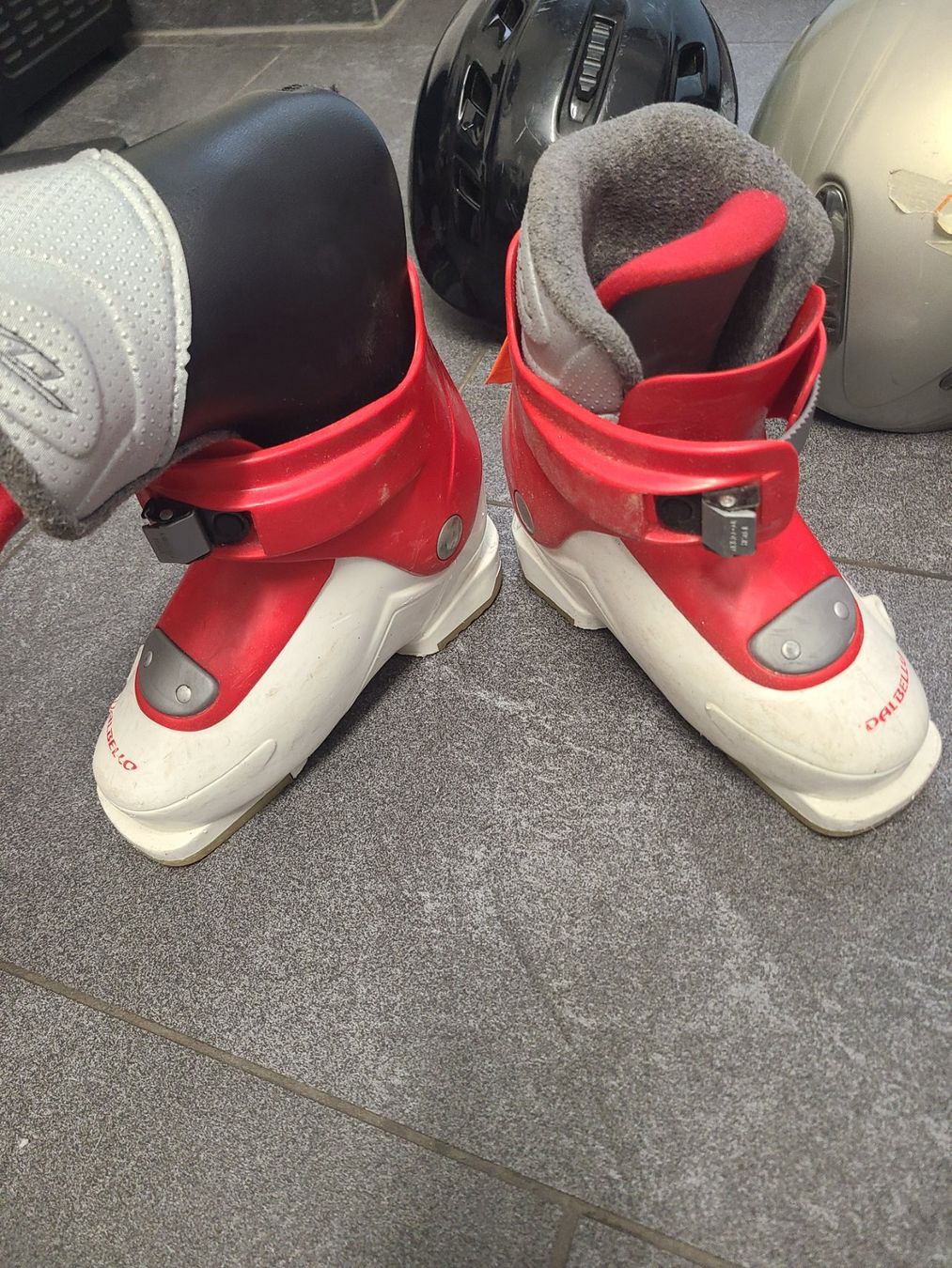Herrenschuhe: Kinderskischuhe Gr 224 – Gebraucht aus Asp von Bufy