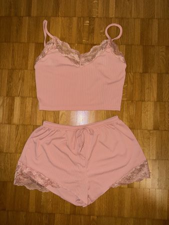 Pyjama Set Grösse S-M Neu
