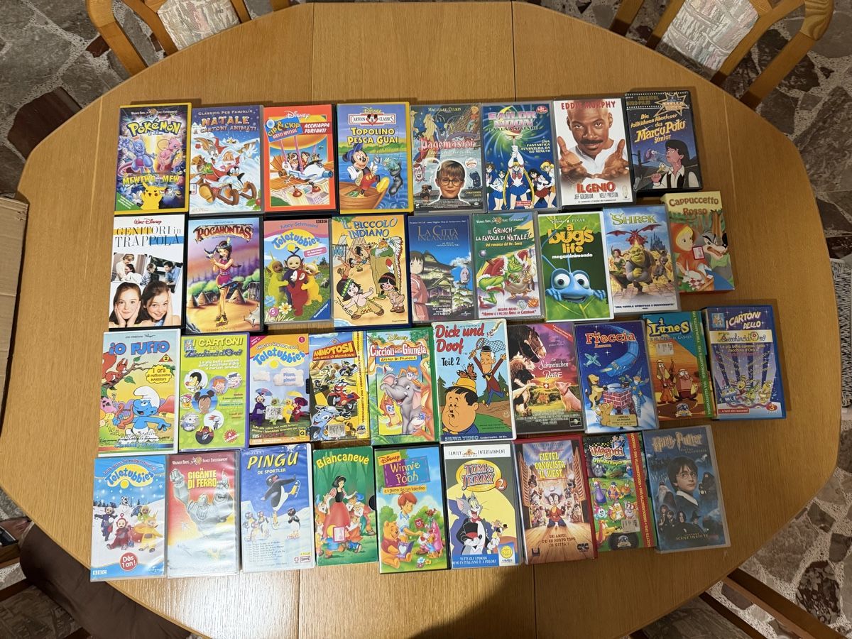 Musicassette: Videokassetten 35 Stk. – Usato da Bergdietikon venduto da Modell_Cars