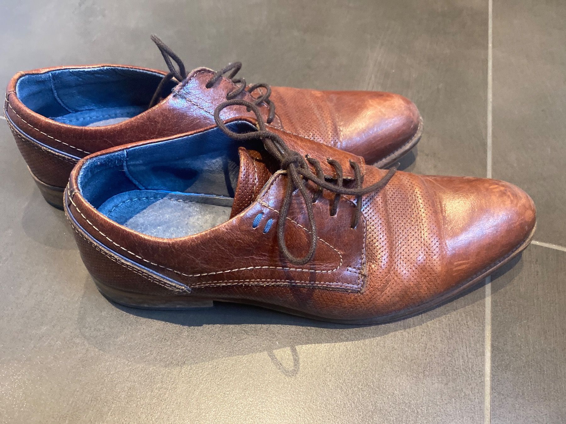 Scarpe da uomo: Shoes en cuir taille 41 – Usato da Delémont venduto da Ma_LoU.01 2