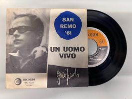 45 giri di Gino Paoli, intitolato "Un uomo vivo" 1961