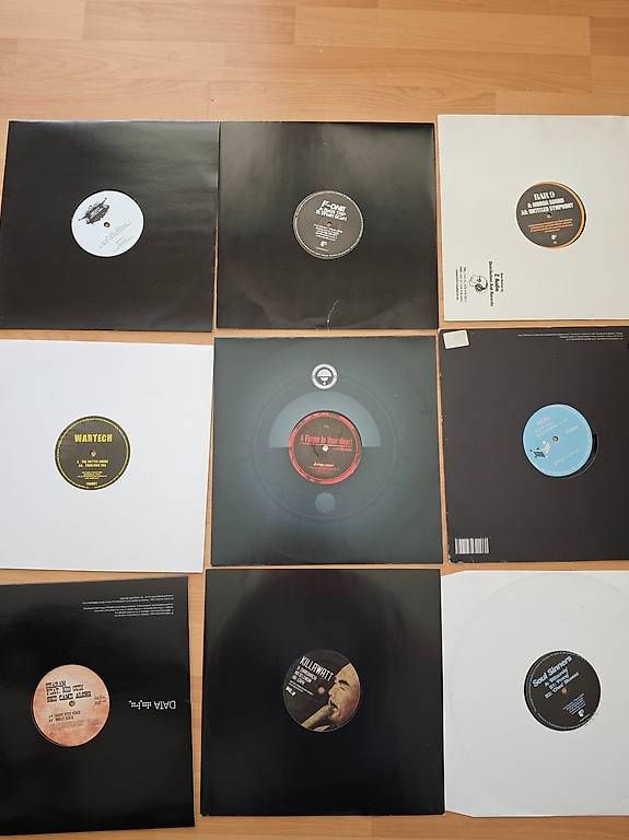 Dischi in vinile: 9x Dubstep Vinyl – Nuovo (secondo la descrizione) da Sitterdorf venduto da denizio