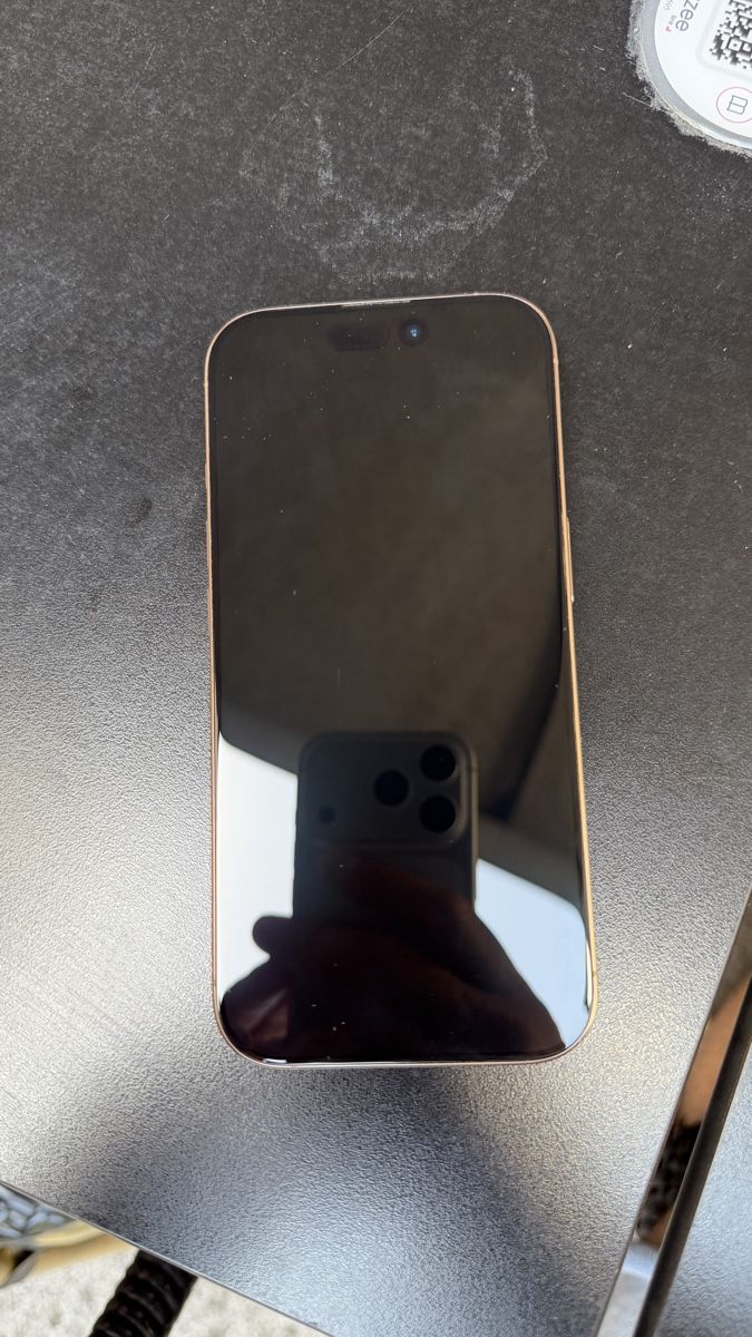 Apple Telefoni cellulari / Smartphones: iPhone 16 Pro Max 128GB - great condition  – Usato da Wallisellen venduto da rac_sy2x 1