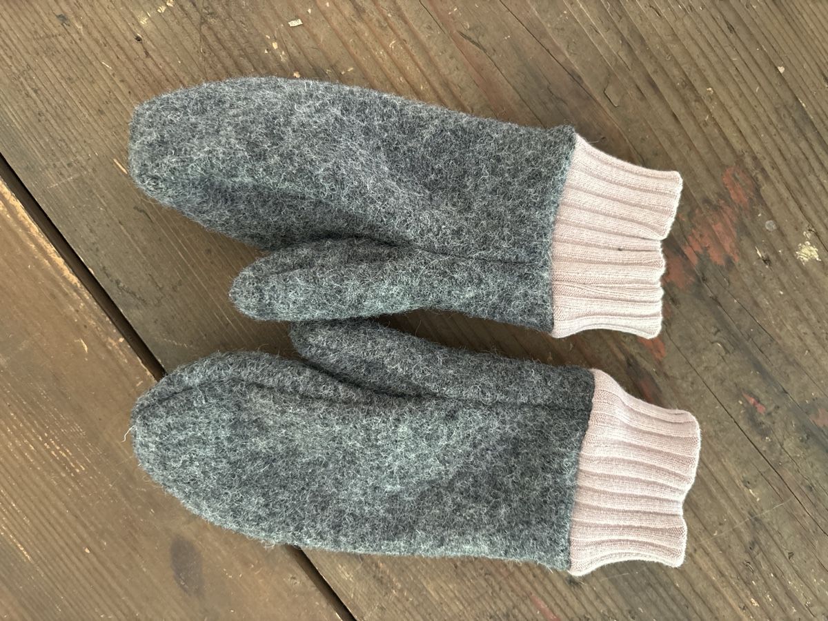 Guanti: Walkhandschuhe Gr 120/128 – Nuovo e nell'imballaggio originale da Mörschwil venduto da Mibasel 1