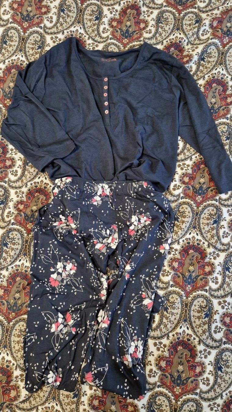Tchibo Negligees & Pigiami: Blaues Pijama mit gemusterter Hose TCM Tchibo – Nuovo (secondo la descrizione) da Oberlunkhofen venduto da dreihaselnuesse