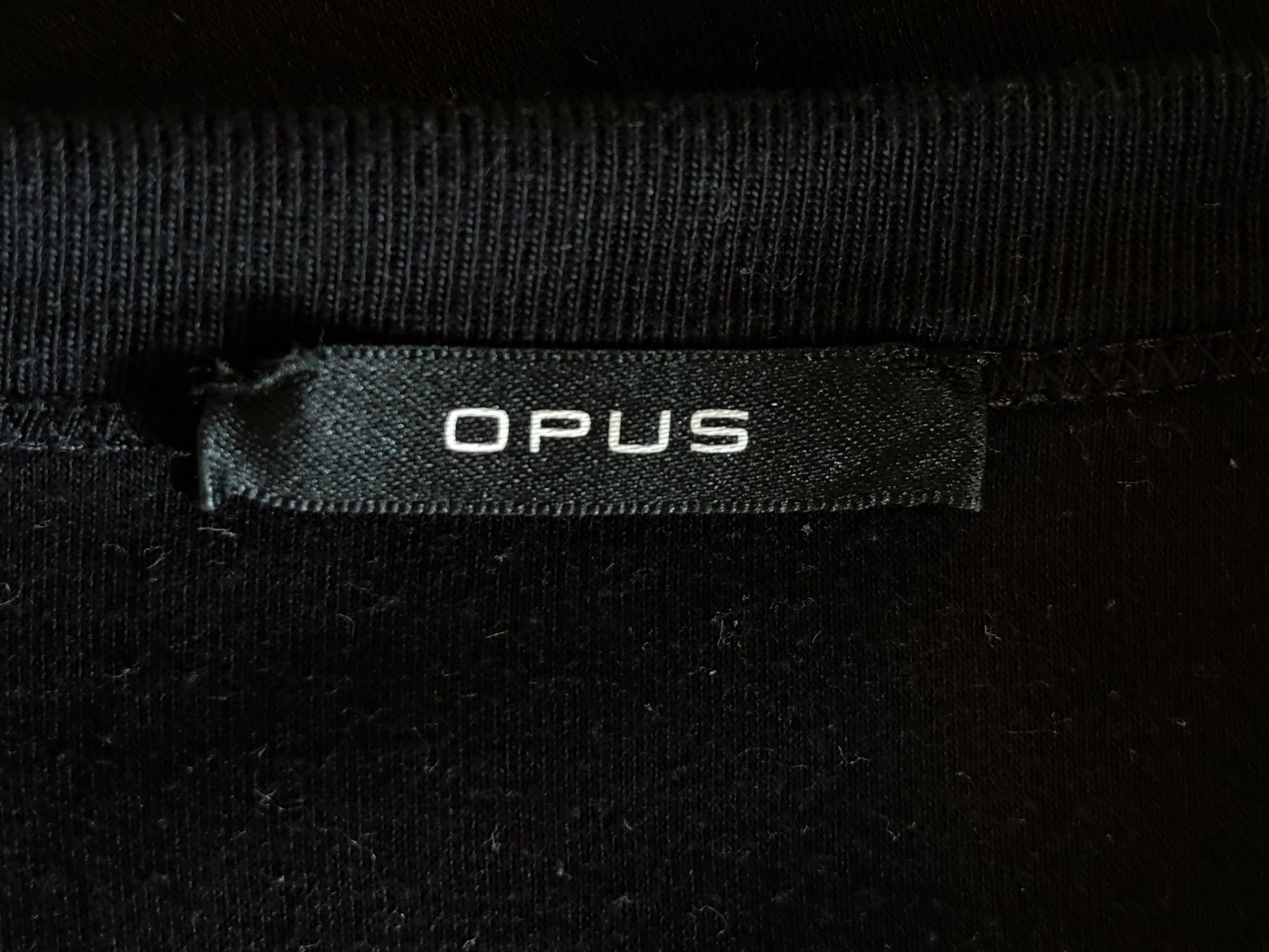 Opus T-shirts: OPUS "SAMUN" schwarzes T-Shirt – D'occasion à Zürich par missmodernage 4