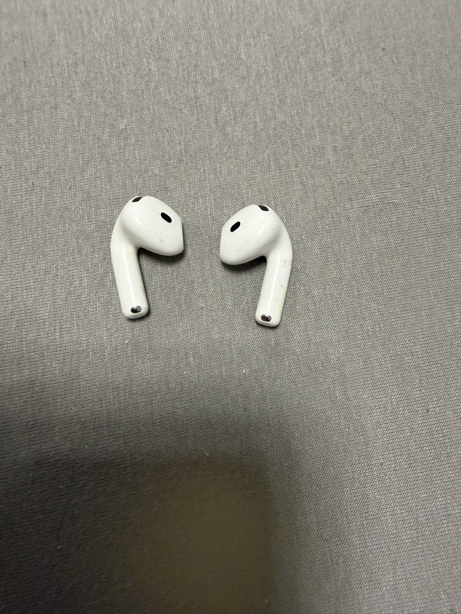 Apple Cuffie: Airpods 4 – Usato da Biberist venduto da John2853 3