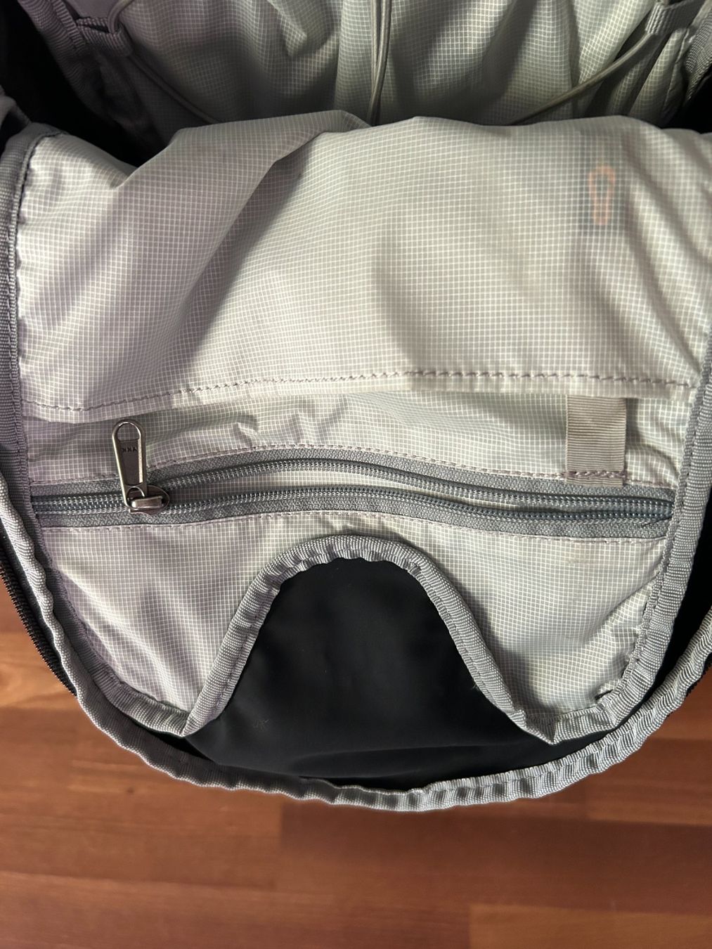 Jack Wolfskin Zaini: Rucksack Jack Wolfskin schwarz, NEU – Nuovo (secondo la descrizione) da Ettingen venduto da sagada81 2