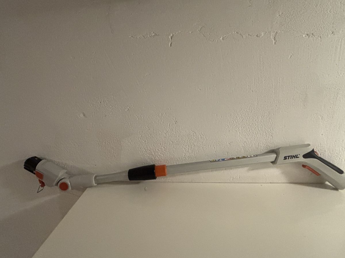 Stihl Tutte le macchine: Stihl Teleskopschaft für HSA 25 – Usato da Grosswangen venduto da esruk