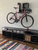 Hochwertige Fahrrad-Wandhalterung – Basler Designstück
