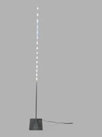 Minimalistische LED Stehleuchte aus Metall