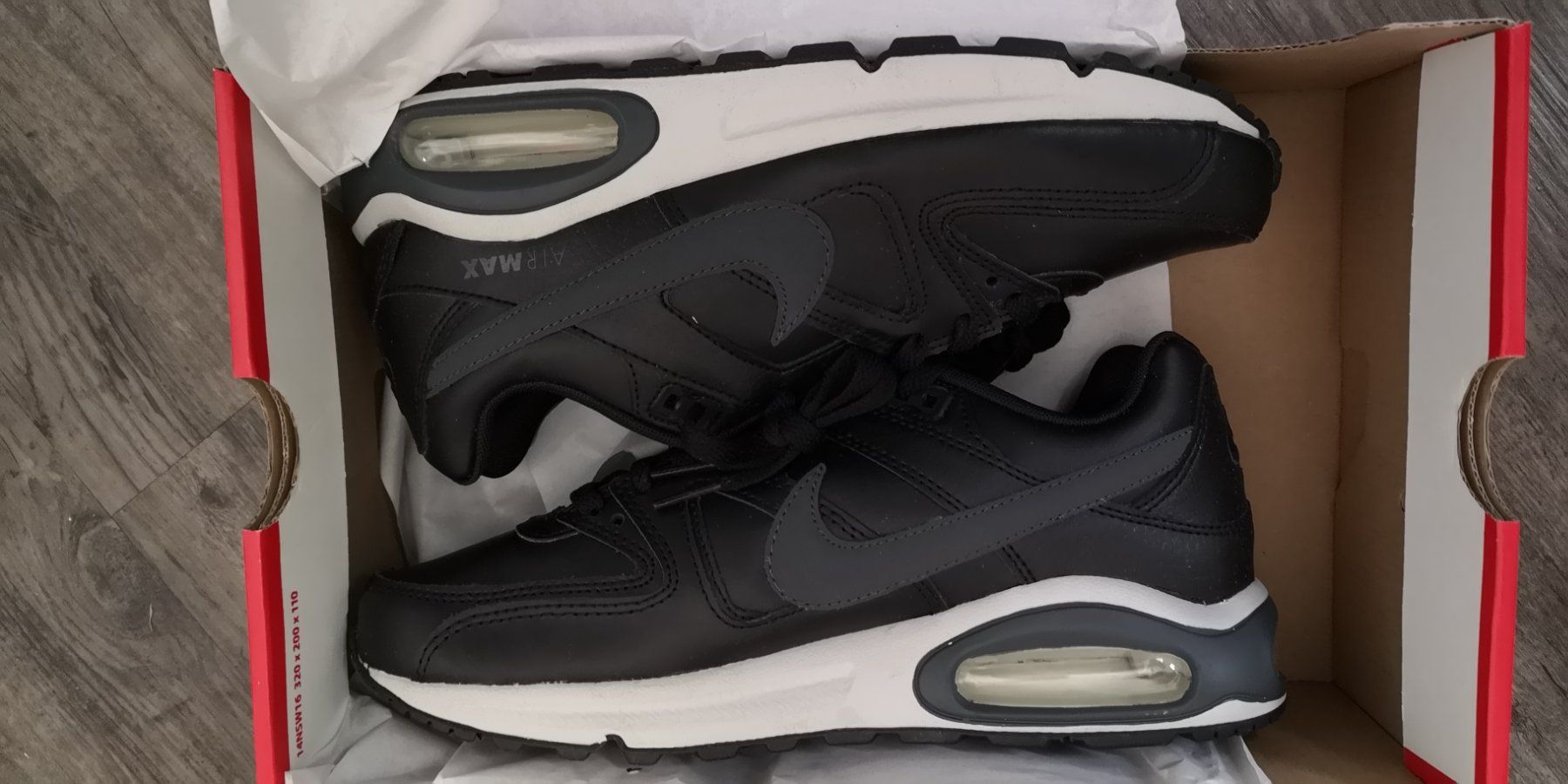 Nike Scarpe da donna: Nike Air Max Command Leather, Sneakers Grösse 41, Neu! – Nuovo e nell'imballaggio originale da Thun venduto da ondas